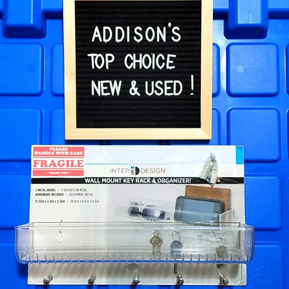 NWT Inter design wall mount key rack and organizerMounting hardware included